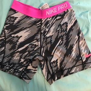 nike pro workout shorts
